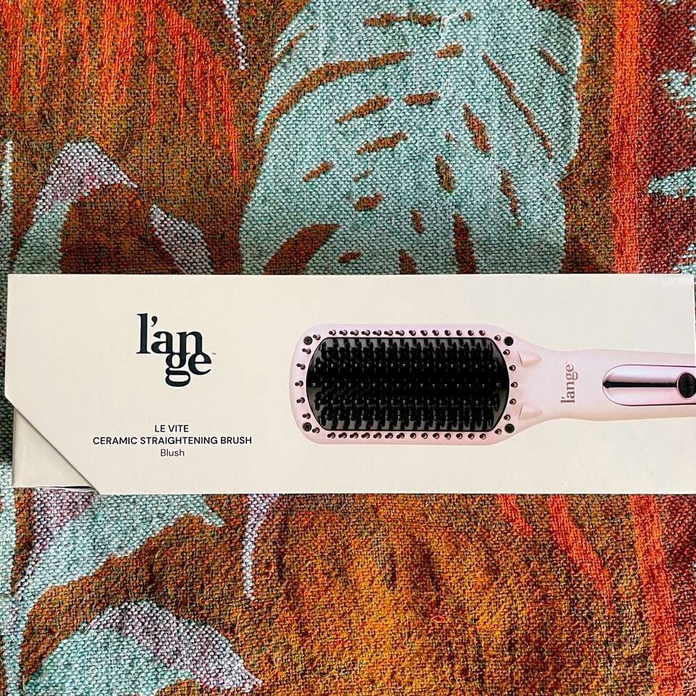 NIB! L’ange Le Vite Ceramic Straightening Brush in BLUSH